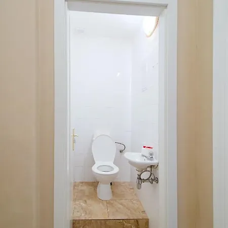 City Center Legerova Apartment Prague